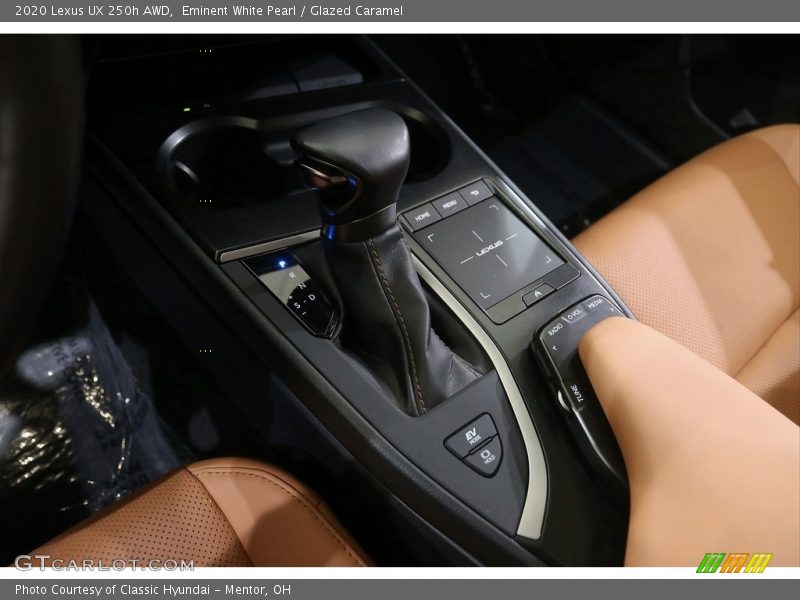 Eminent White Pearl / Glazed Caramel 2020 Lexus UX 250h AWD