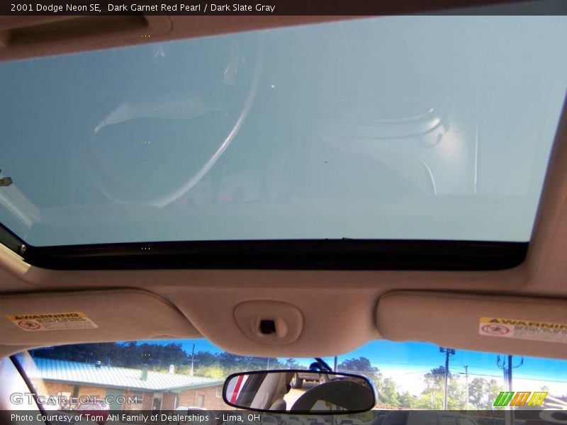 Dark Garnet Red Pearl / Dark Slate Gray 2001 Dodge Neon SE