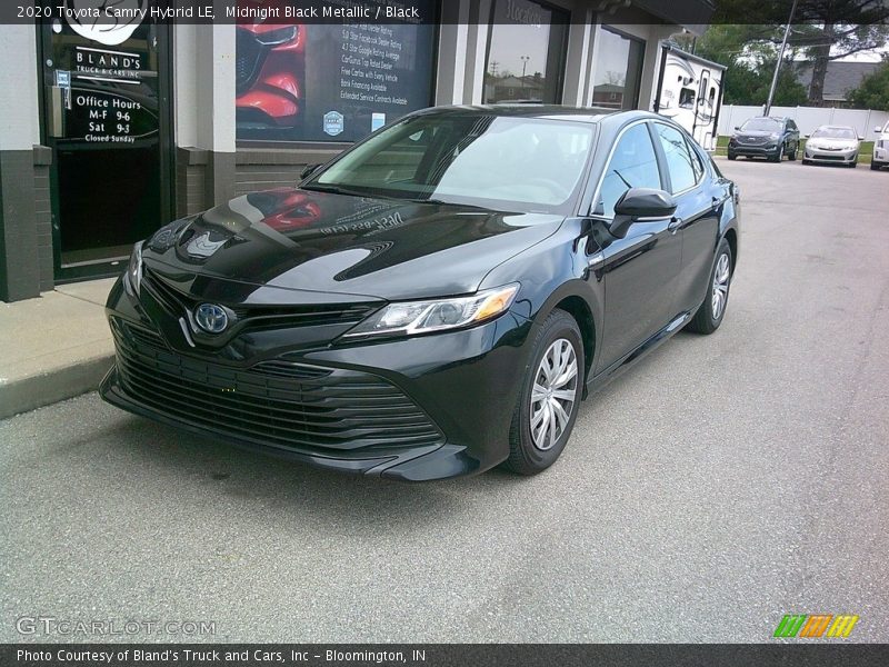 Midnight Black Metallic / Black 2020 Toyota Camry Hybrid LE