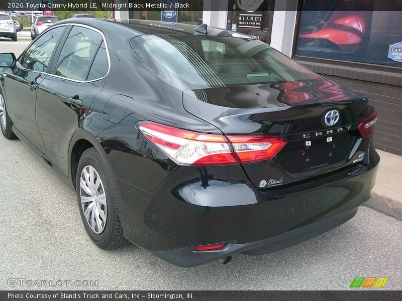 Midnight Black Metallic / Black 2020 Toyota Camry Hybrid LE