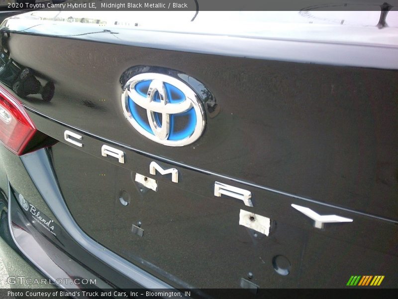 Midnight Black Metallic / Black 2020 Toyota Camry Hybrid LE