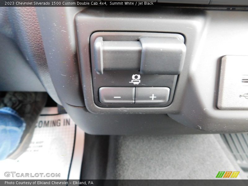 Summit White / Jet Black 2023 Chevrolet Silverado 1500 Custom Double Cab 4x4