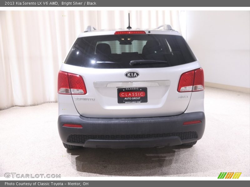 Bright Silver / Black 2013 Kia Sorento LX V6 AWD