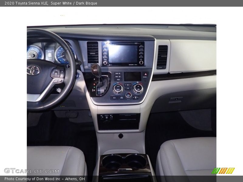 Super White / Dark Bisque 2020 Toyota Sienna XLE
