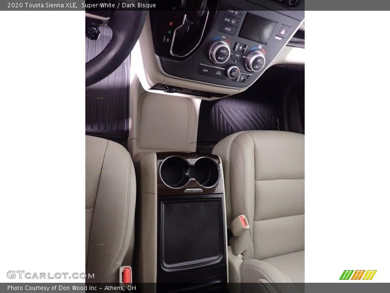 Super White / Dark Bisque 2020 Toyota Sienna XLE