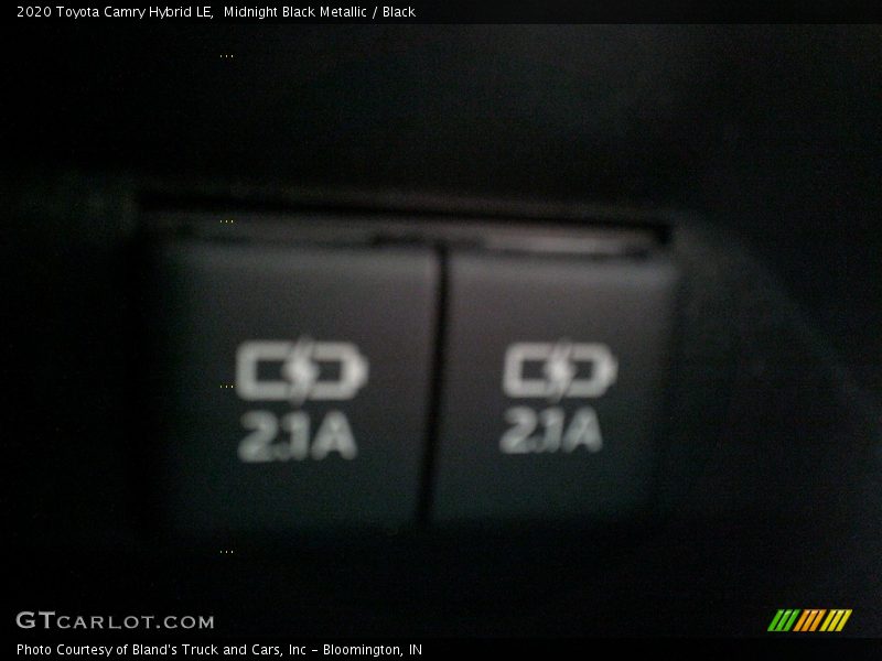 Midnight Black Metallic / Black 2020 Toyota Camry Hybrid LE