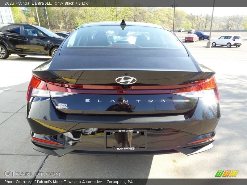 Onyx Black / Black 2023 Hyundai Elantra SEL