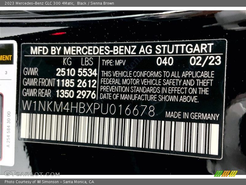 Black / Sienna Brown 2023 Mercedes-Benz GLC 300 4Matic