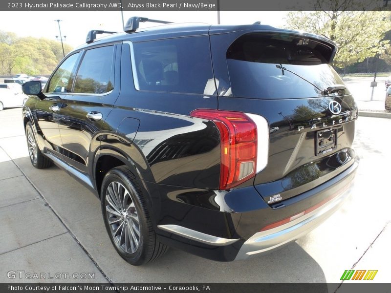 Abyss Black Pearl / Navy/Beige 2023 Hyundai Palisade Calligraphy AWD