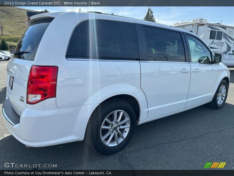 White Knuckle / Black 2019 Dodge Grand Caravan SXT