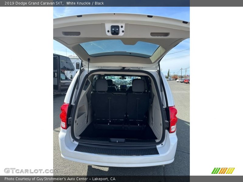 White Knuckle / Black 2019 Dodge Grand Caravan SXT