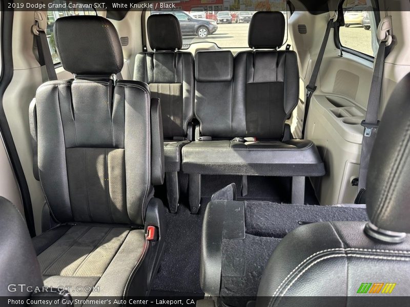 White Knuckle / Black 2019 Dodge Grand Caravan SXT