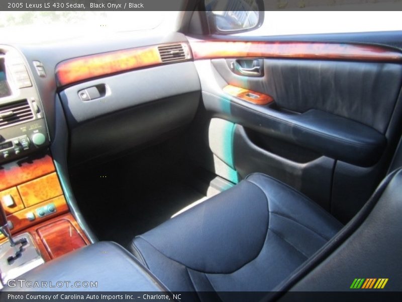 Black Onyx / Black 2005 Lexus LS 430 Sedan