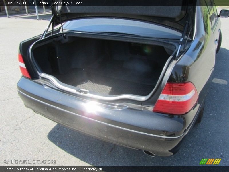 Black Onyx / Black 2005 Lexus LS 430 Sedan