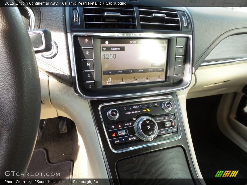 Ceramic Pearl Metallic / Cappuccino 2019 Lincoln Continental AWD