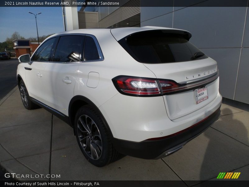 Pristine White / Sandstone 2021 Lincoln Nautilus Reserve AWD