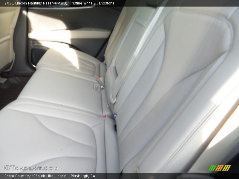 Pristine White / Sandstone 2021 Lincoln Nautilus Reserve AWD