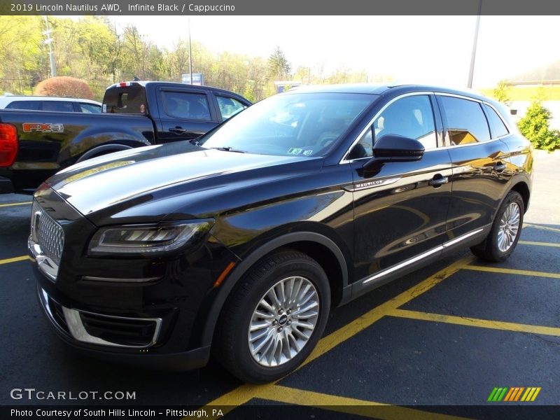 Infinite Black / Cappuccino 2019 Lincoln Nautilus AWD