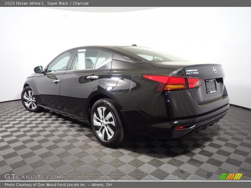 Super Black / Charcoal 2020 Nissan Altima S