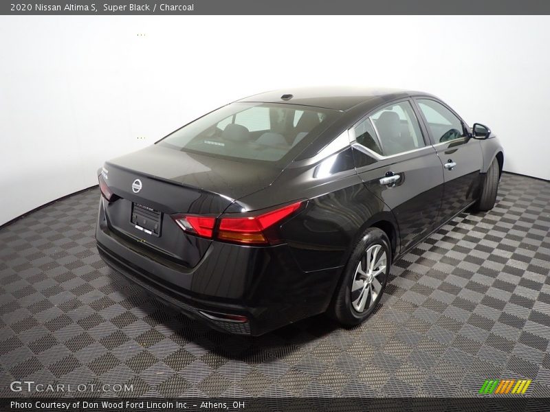 Super Black / Charcoal 2020 Nissan Altima S