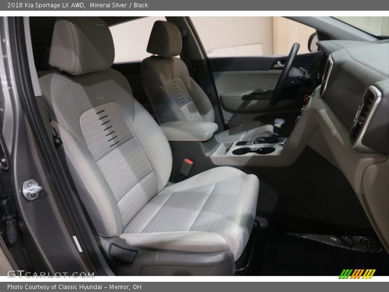 Mineral Silver / Black 2018 Kia Sportage LX AWD