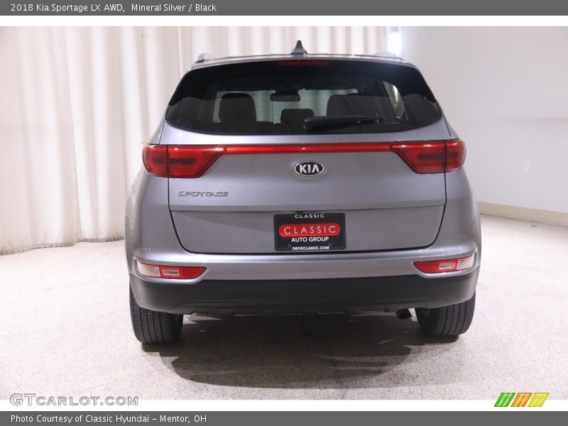 Mineral Silver / Black 2018 Kia Sportage LX AWD