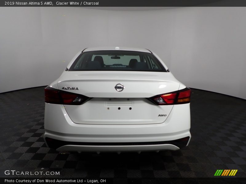 Glacier White / Charcoal 2019 Nissan Altima S AWD