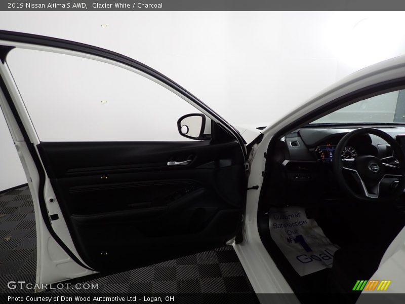 Glacier White / Charcoal 2019 Nissan Altima S AWD