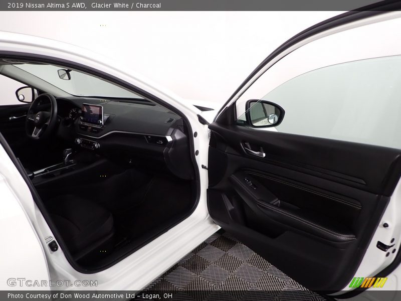 Glacier White / Charcoal 2019 Nissan Altima S AWD