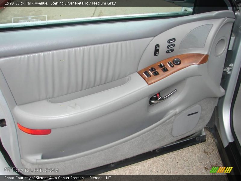 Sterling Silver Metallic / Medium Gray 1999 Buick Park Avenue