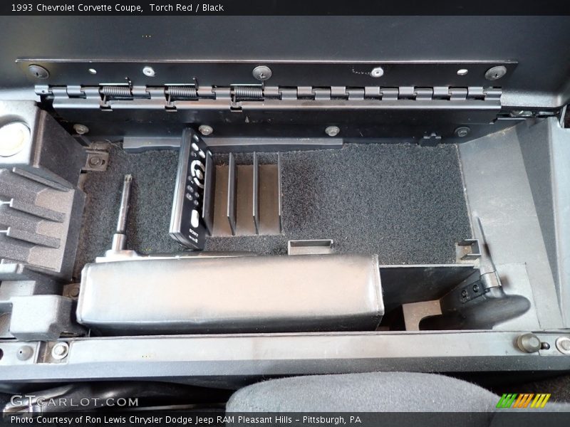 Torch Red / Black 1993 Chevrolet Corvette Coupe