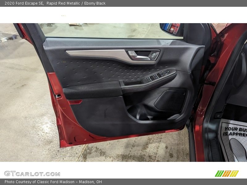 Rapid Red Metallic / Ebony Black 2020 Ford Escape SE