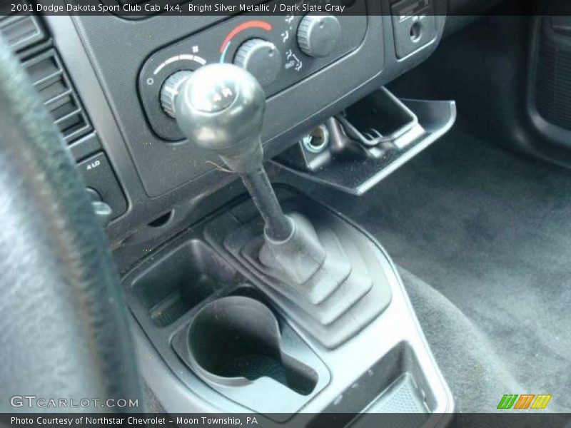 Bright Silver Metallic / Dark Slate Gray 2001 Dodge Dakota Sport Club Cab 4x4