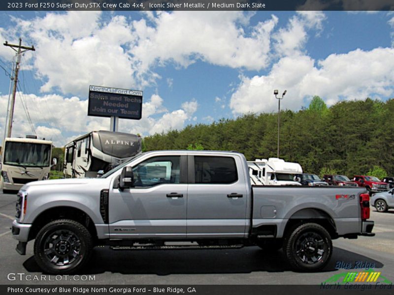  2023 F250 Super Duty STX Crew Cab 4x4 Iconic Silver Metallic