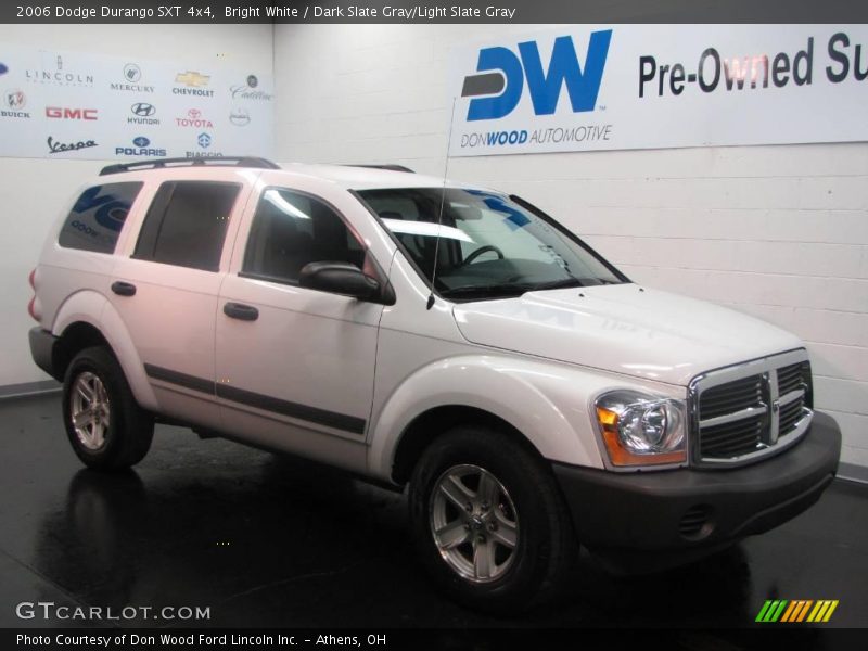 Bright White / Dark Slate Gray/Light Slate Gray 2006 Dodge Durango SXT 4x4