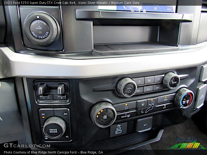 Controls of 2023 F250 Super Duty STX Crew Cab 4x4