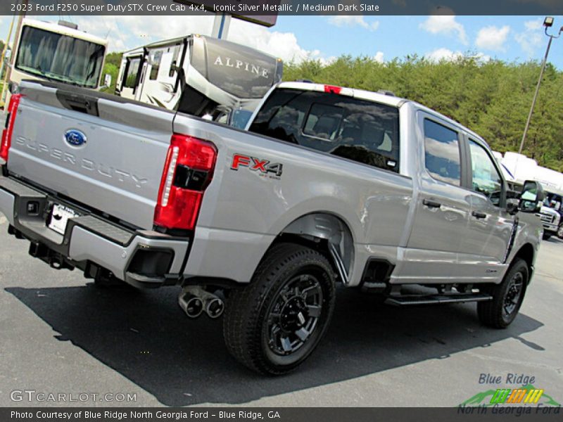 Iconic Silver Metallic / Medium Dark Slate 2023 Ford F250 Super Duty STX Crew Cab 4x4