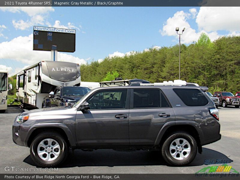Magnetic Gray Metallic / Black/Graphite 2021 Toyota 4Runner SR5