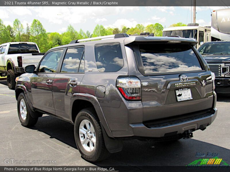 Magnetic Gray Metallic / Black/Graphite 2021 Toyota 4Runner SR5