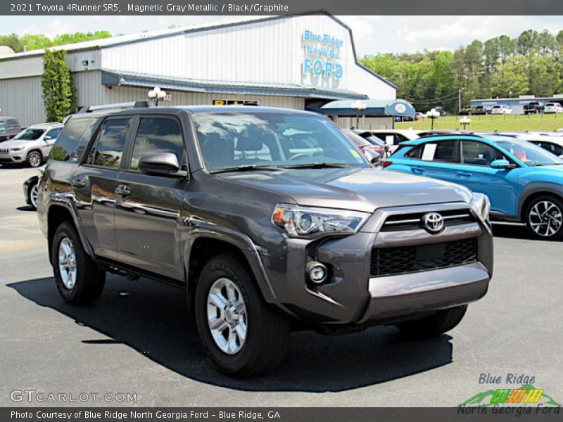 Magnetic Gray Metallic / Black/Graphite 2021 Toyota 4Runner SR5