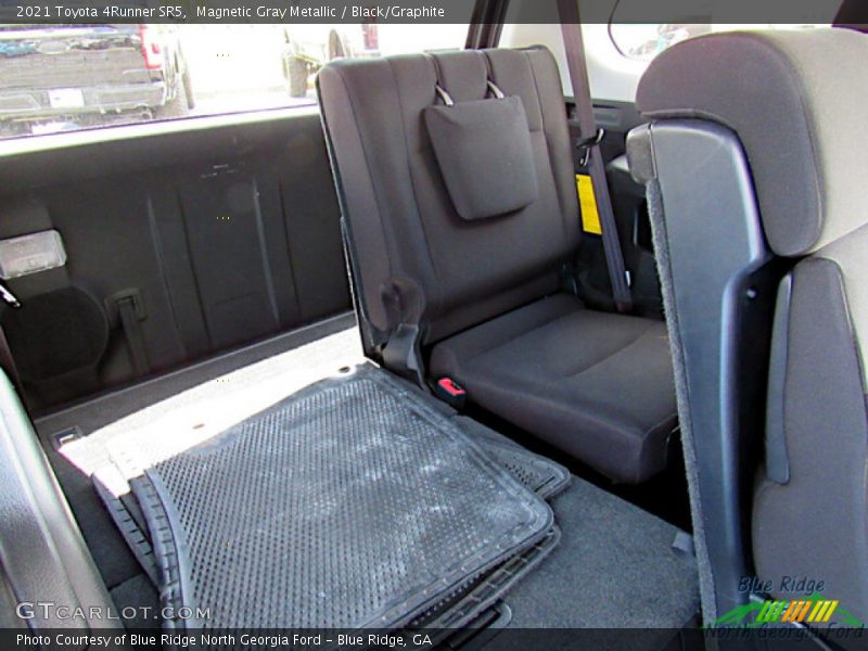 Magnetic Gray Metallic / Black/Graphite 2021 Toyota 4Runner SR5