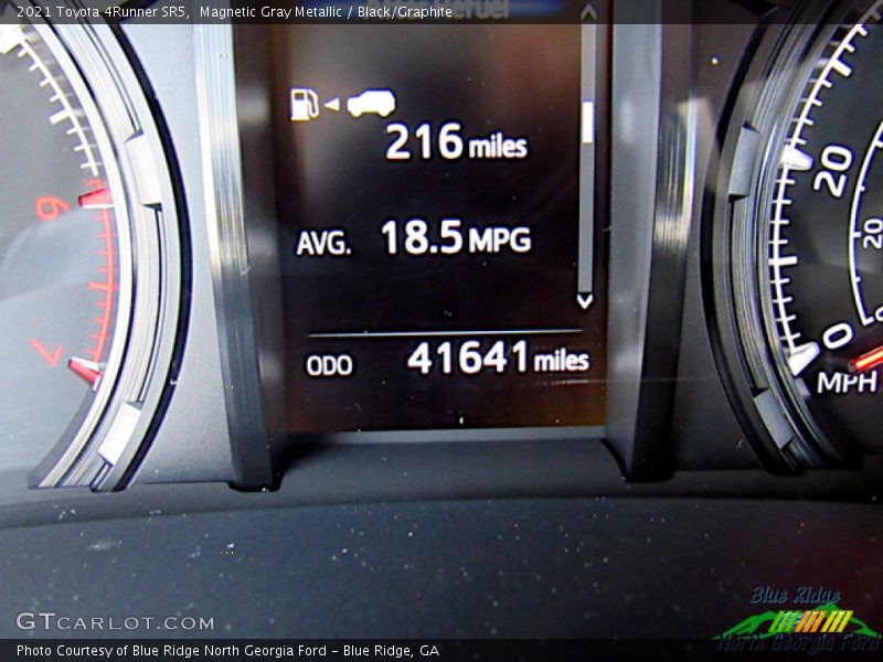 Magnetic Gray Metallic / Black/Graphite 2021 Toyota 4Runner SR5