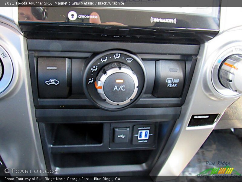 Magnetic Gray Metallic / Black/Graphite 2021 Toyota 4Runner SR5