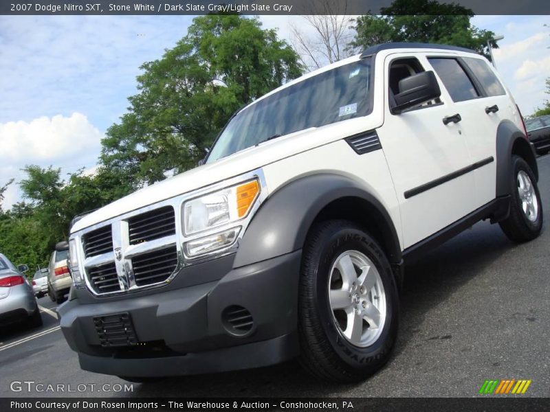 Stone White / Dark Slate Gray/Light Slate Gray 2007 Dodge Nitro SXT