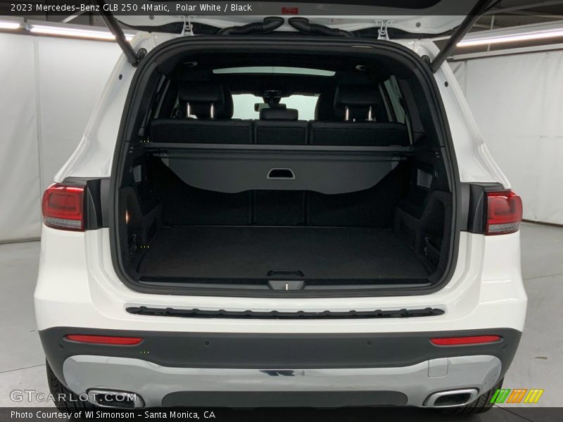  2023 GLB 250 4Matic Trunk