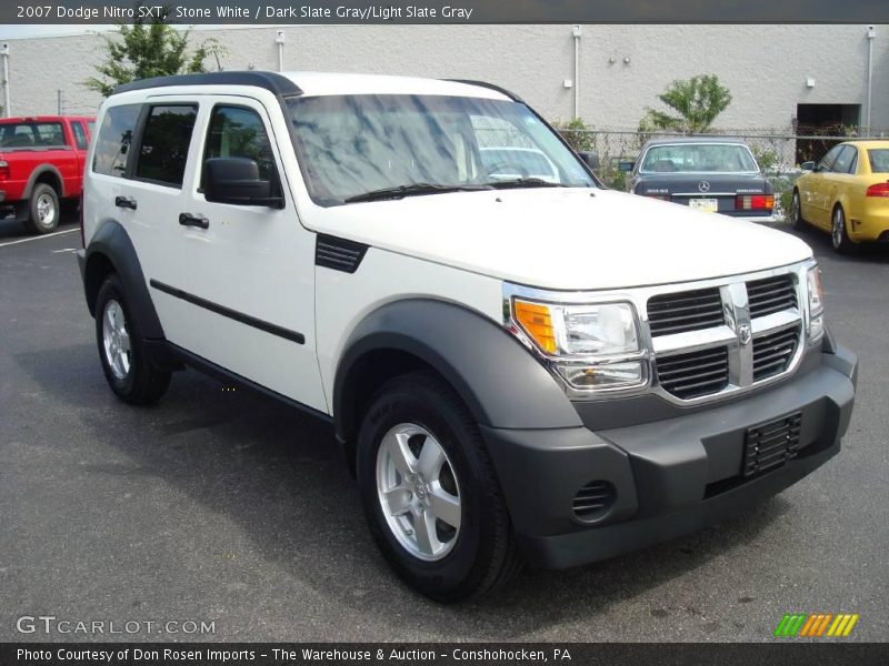 Stone White / Dark Slate Gray/Light Slate Gray 2007 Dodge Nitro SXT