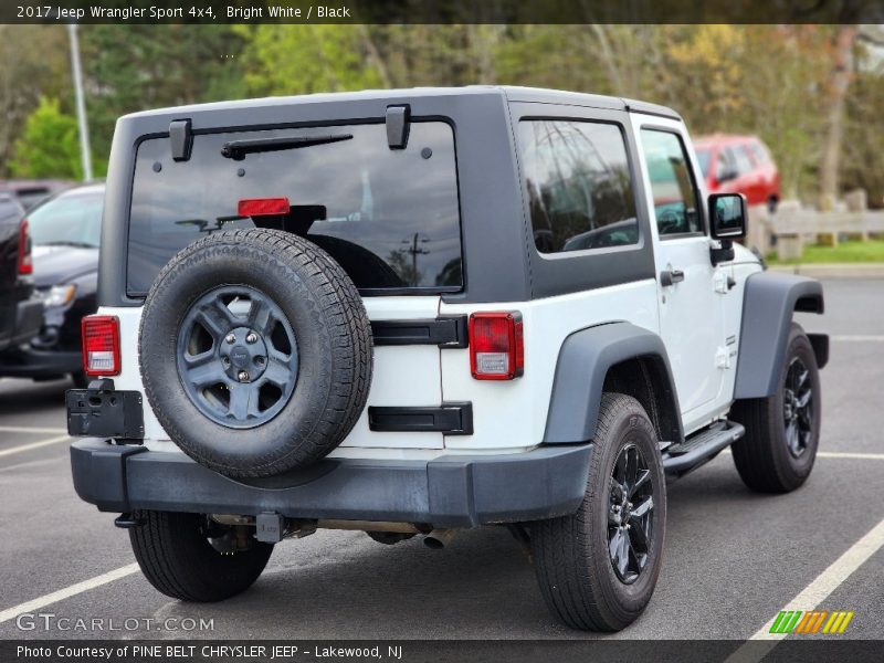 Bright White / Black 2017 Jeep Wrangler Sport 4x4