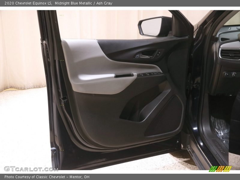 Midnight Blue Metallic / Ash Gray 2020 Chevrolet Equinox LS