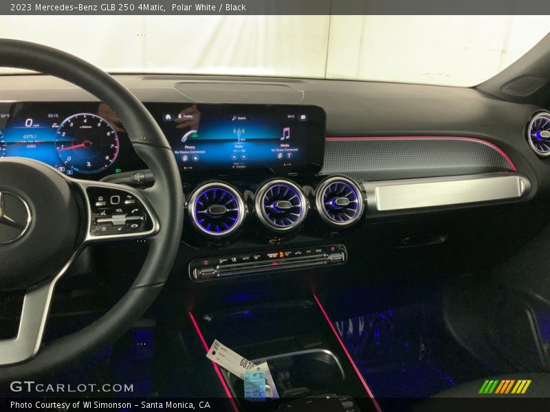 Polar White / Black 2023 Mercedes-Benz GLB 250 4Matic