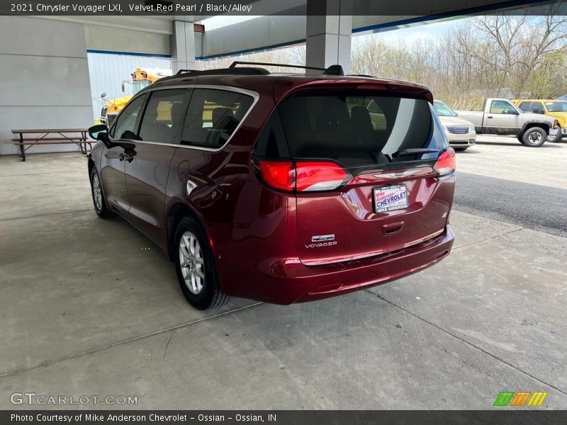 Velvet Red Pearl / Black/Alloy 2021 Chrysler Voyager LXI